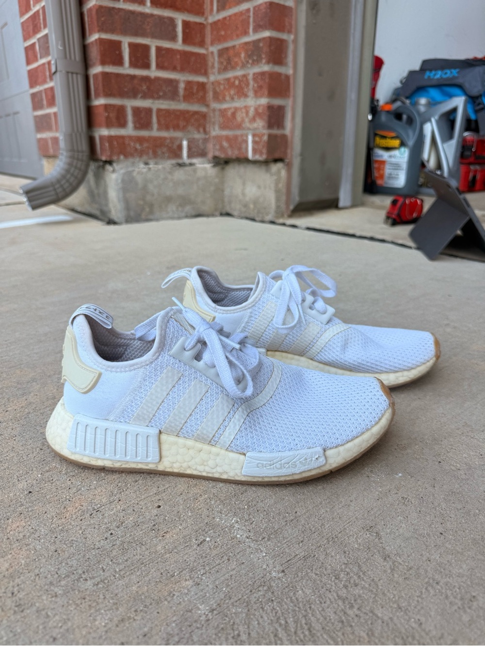 Women’s Triple White Adidas NMD Size 8